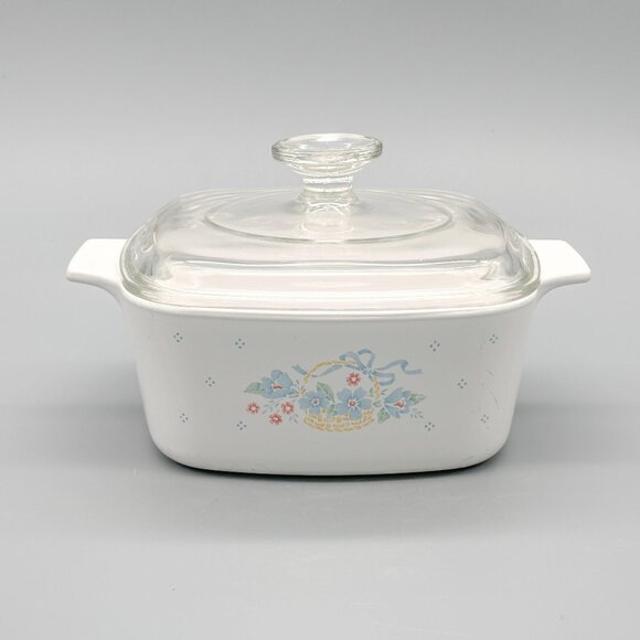 Vintage Corning Ware Country Cornflower A-1.5-B Square Casserole Dish with Lid - Picture 1 of 7